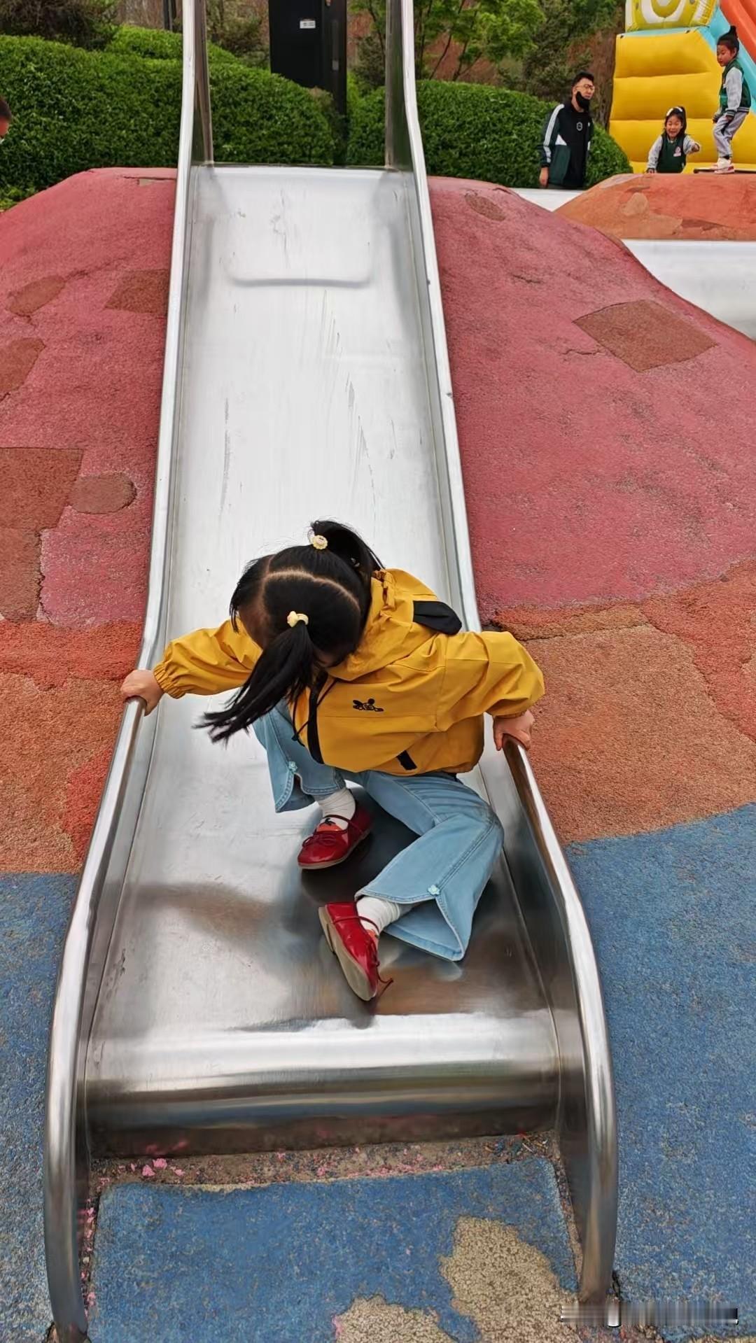 晒图笔记大赛春暖花开，气候宜人，正是大人孩子感觉最舒适的季节。看孩子们玩得多开心