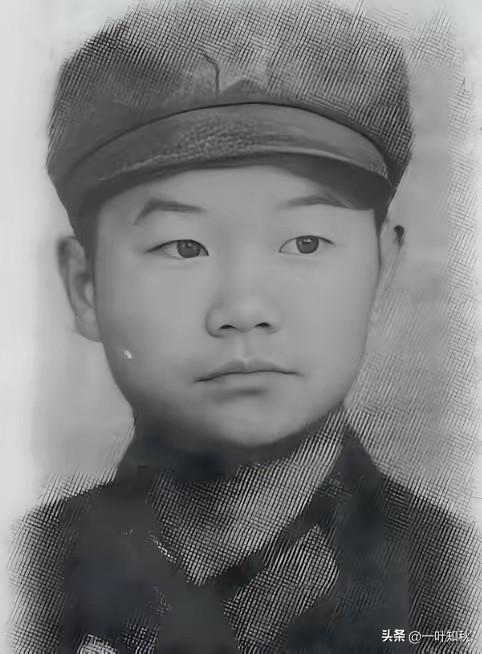 他16岁参军，在对越自卫反击战中荣立一等功，然而战斗英雄于建军却经历2次下岗，妻