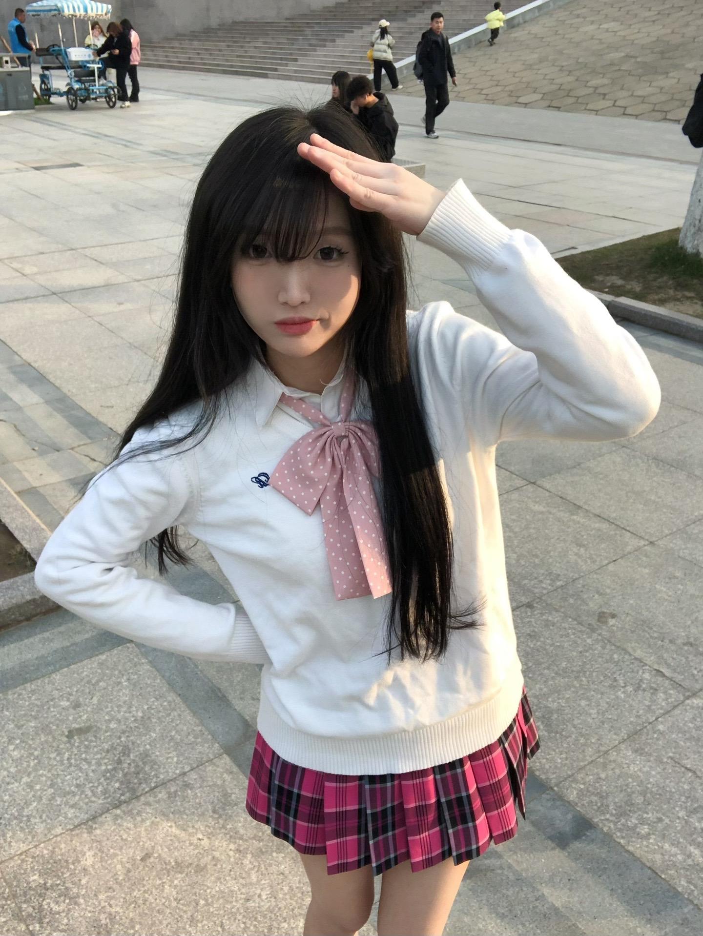 当我对一个人产生依赖之后 我会疯狂的胡思乱想 开始展现我的占有欲和我的自私