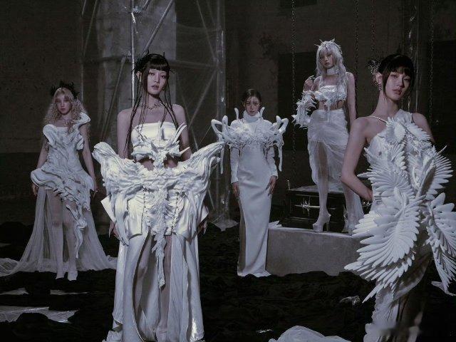 gidle神女风这造型绝了 像是从天而降的仙子们！ ​​​