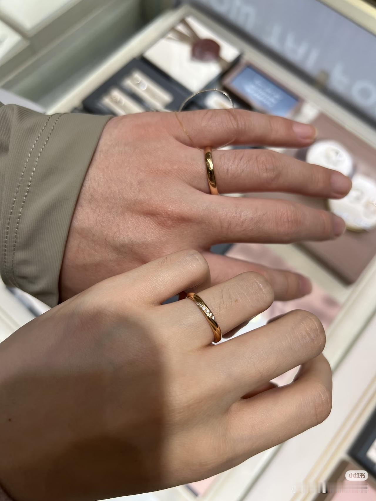 前几天去参加我堂弟儿子的婚礼，也就是我堂侄子的婚礼，回来之后我有点想不通。

主