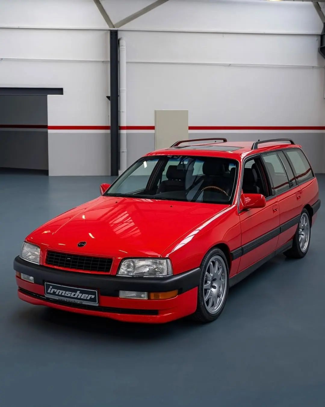 欧宝瓦罐？！。这是Irmscher Omega Caravan？