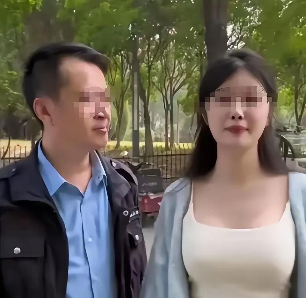 一条普通的医院短信，撕开了一段维持了21年的婚姻，也把出轨、造假和冷冻胚胎处置这