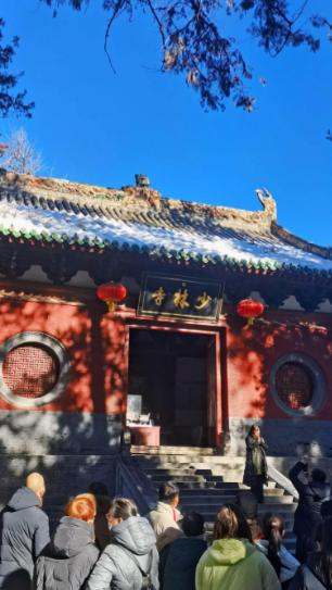 少林寺换方丈的速度有点快！


凌晨三点
少林寺的任命文书盖上了红章
这个59岁