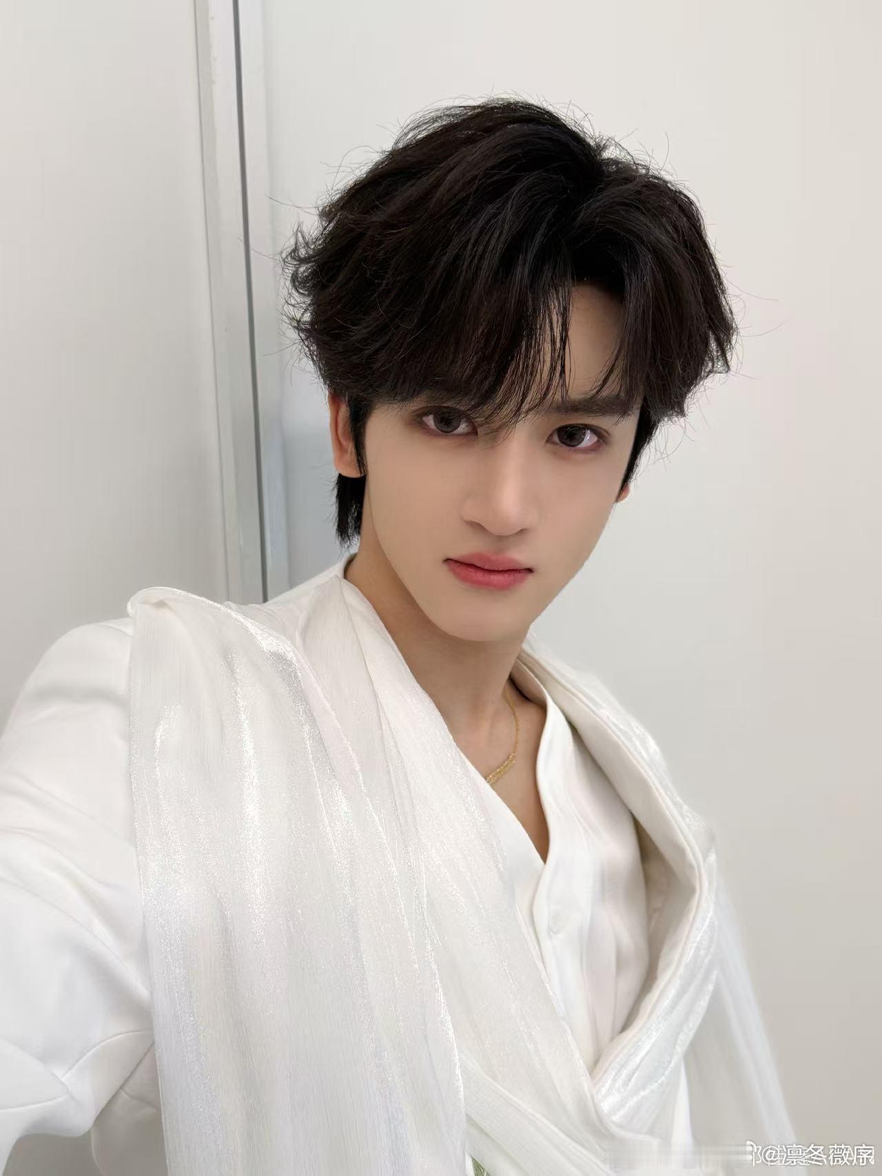 邓佳鑫全能爱豆的含金量还在上升邓佳鑫演爸妈吵架时的我 这次小考彻底看到邓佳鑫的专