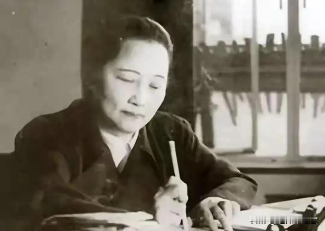 宋庆龄从不记恨人，却唯独厌恶这两人？工作人员透露：跟保姆有关。宋庆龄这辈子极少动