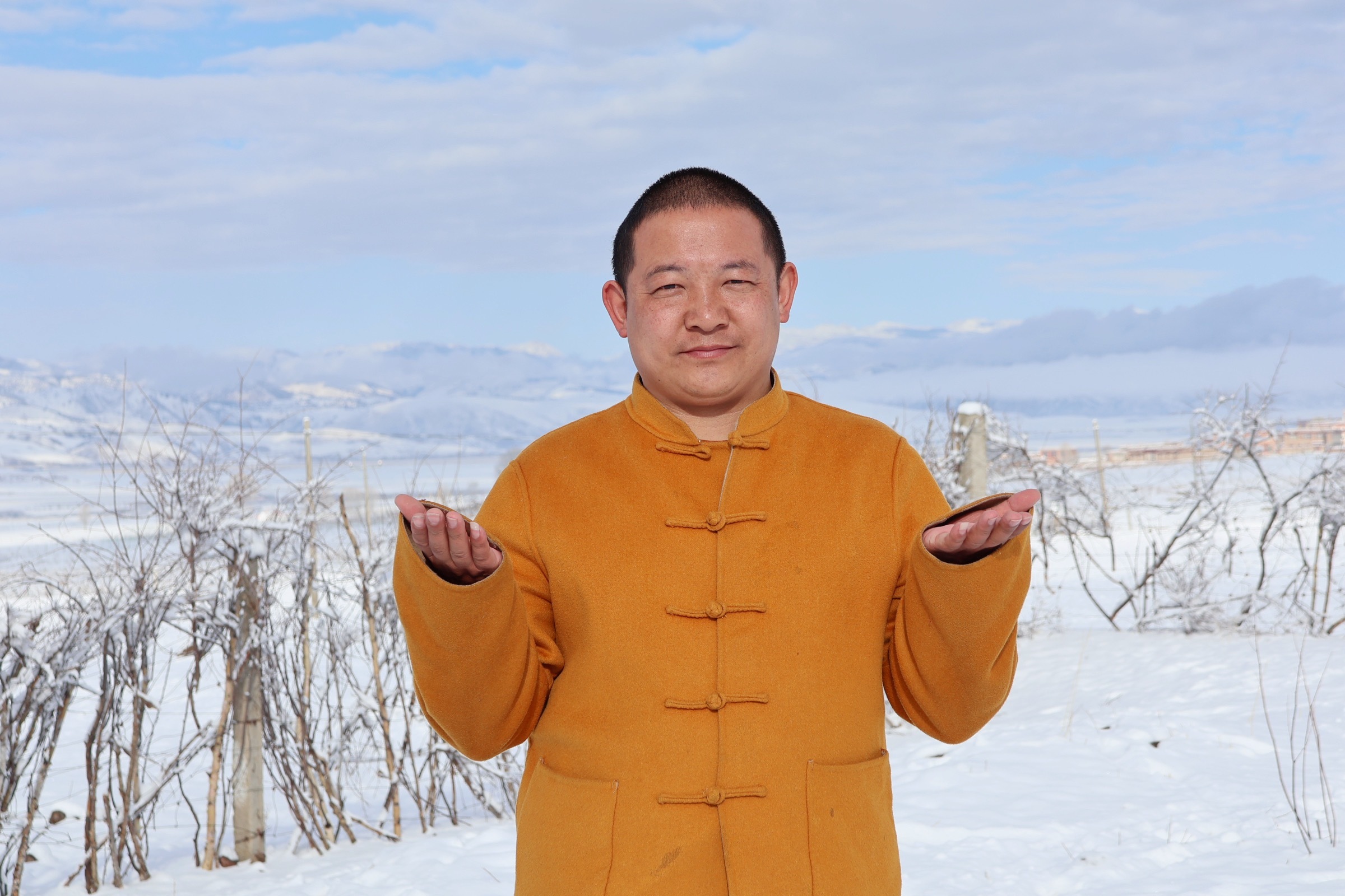 困境不可怕，我们在人间每天都会碰到各种各样的问题，最可怕的是自己对自己失去了自信