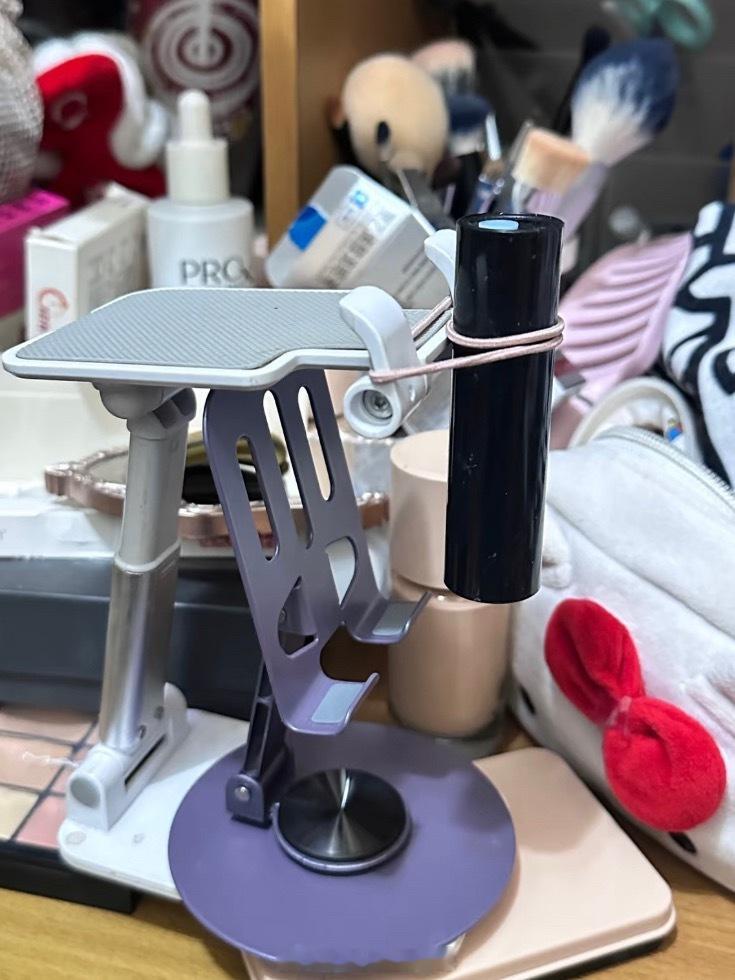 果然懒才是创新的源动力当自己做美甲又懒得拿美甲灯时手搓一个也是分分钟的事春风里派