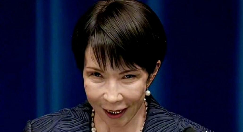 日本降级中日关系，看起来就像一个得不到宠幸的女人娇怨的说“人家才没有那么在乎你呢