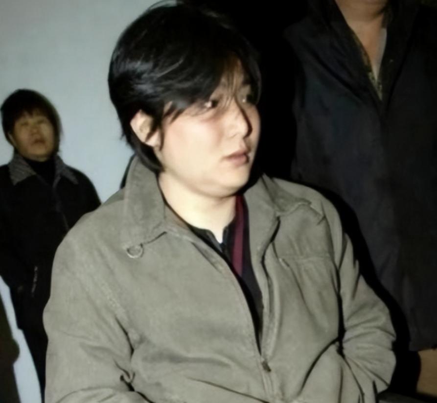 陕西一女子1988年丢了儿子，为了找娃，她跟丈夫离了婚。32年后，她终于在四川找