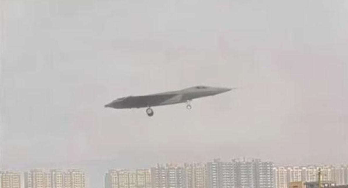 北六代侧视图出来了，看着真干练！ ​​​
