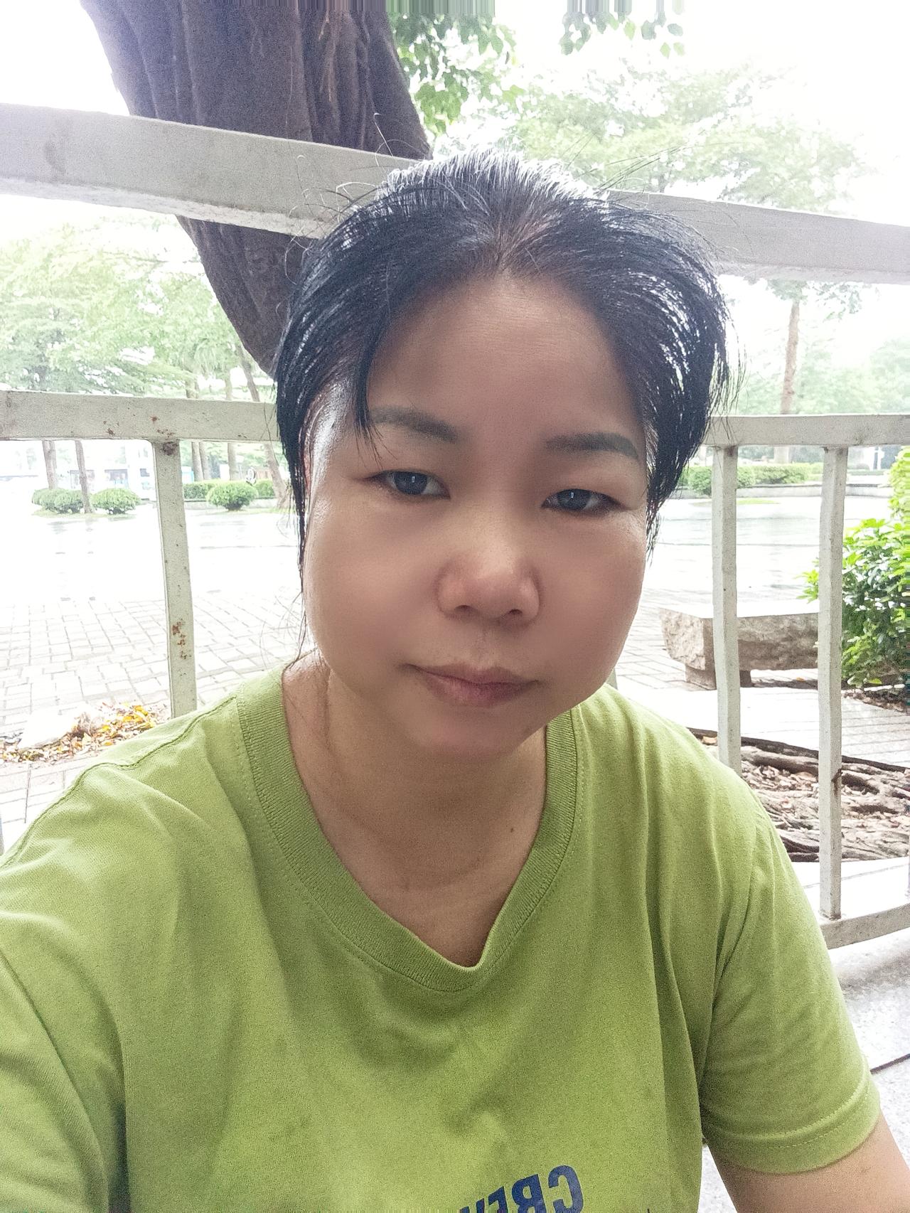 我真的是服了，好久没有出来散步了，今天出来散散步，竟然下雨了，这个时候想回去也回
