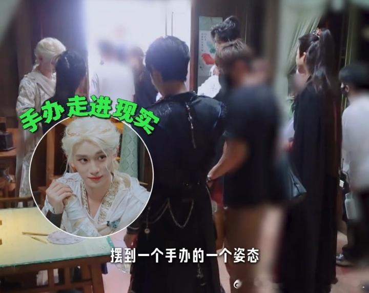 谁见了丁程鑫都得急头白脸夸一顿丁程鑫表面淡定心里爽飞了开始推理吧 白发异域造型的