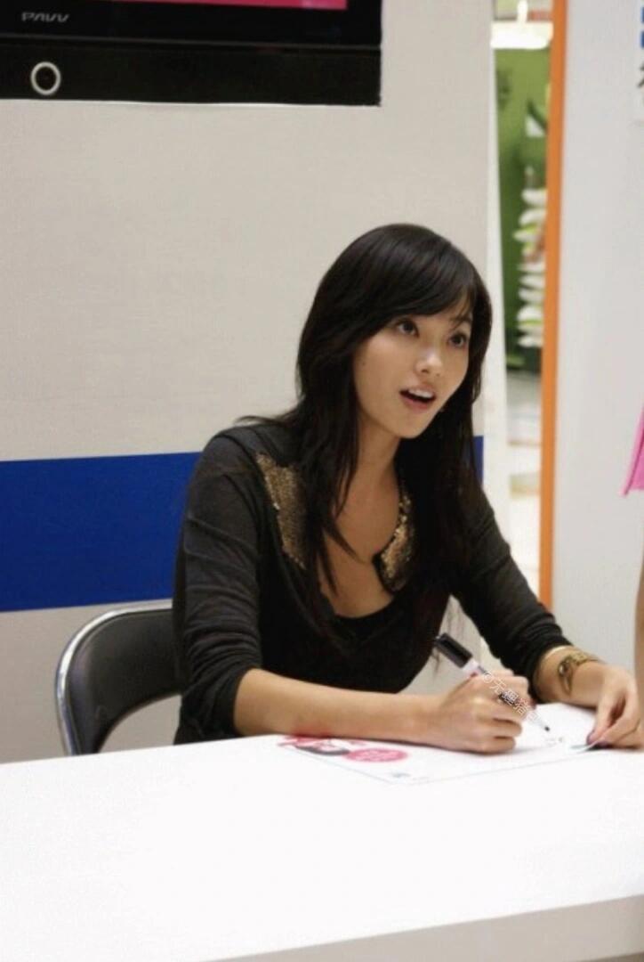 比精修更惊艳的 是不经修饰的抓拍 