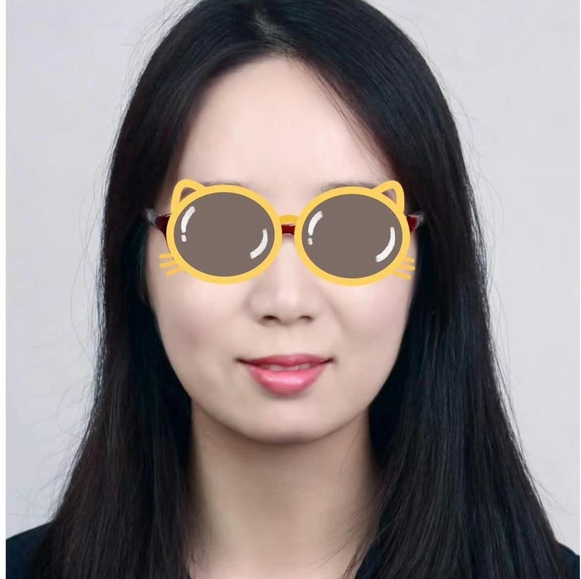 你敢信？从博士毕业到当上正教授，一般人得熬秃头，人家只用了短短三年！这开挂的人生