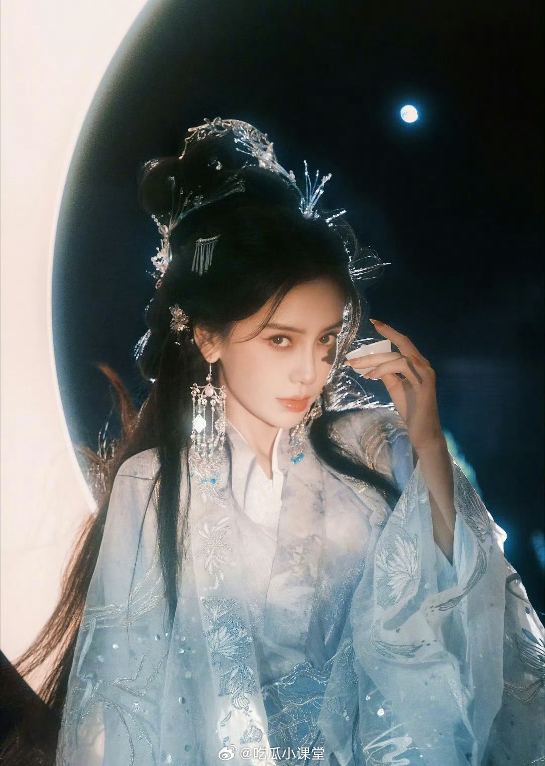 曝黄晓明Angelababy分手原因 Angelababy离婚以后从未在公开场合