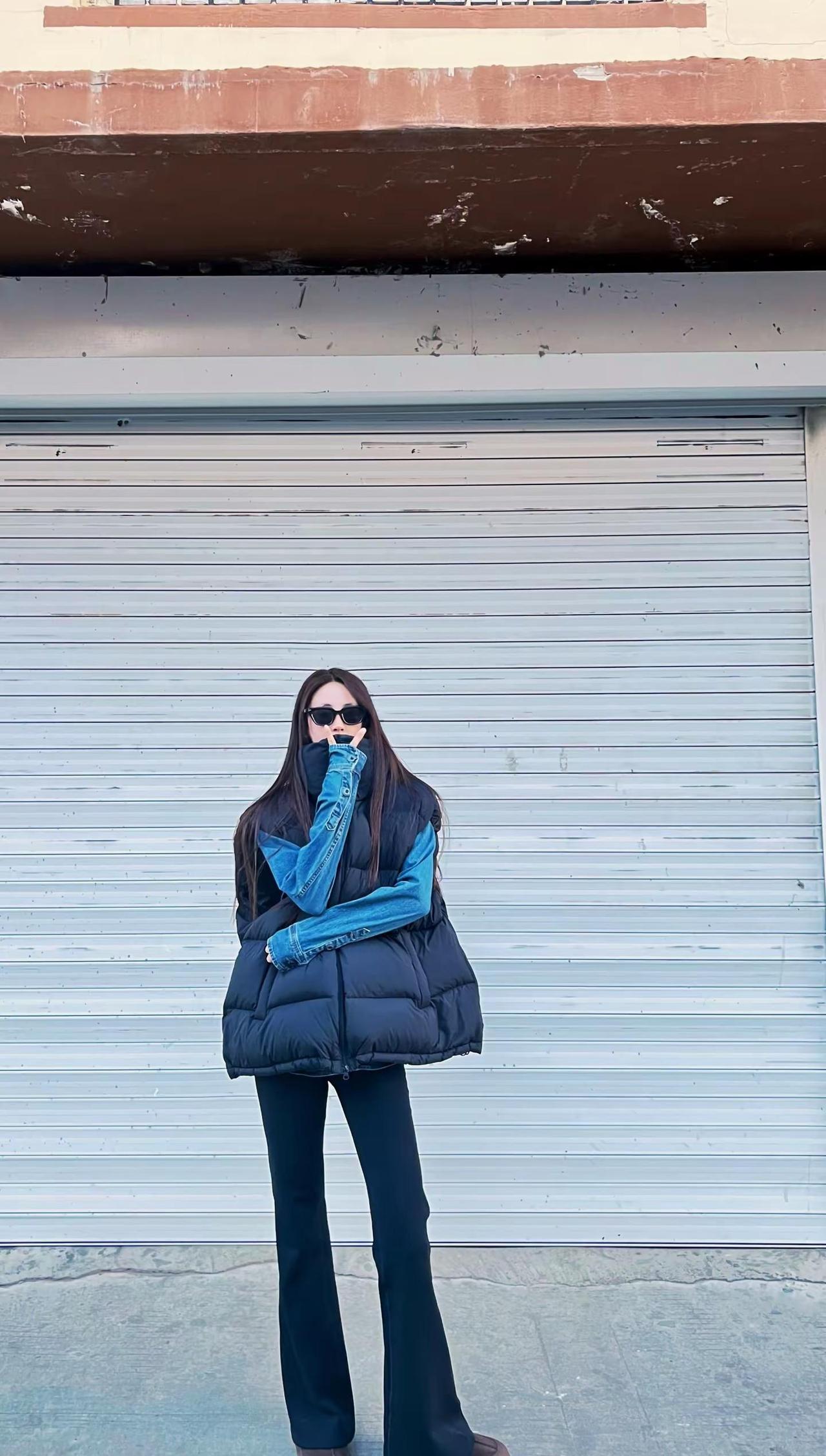 “别人怎么说 我都不介意”爱久见人心 梁静茹经典老歌 穿搭