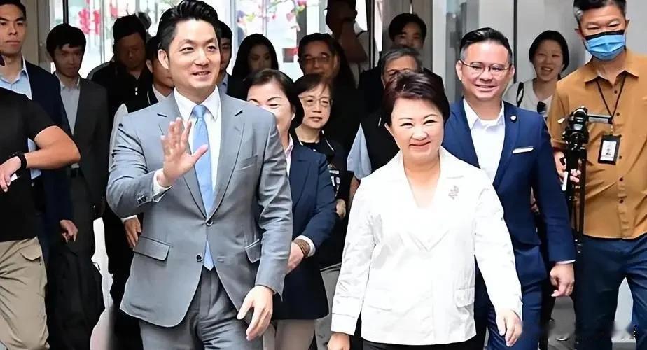 卢秀燕把话挑明了：未来蓝营重返2028，韩国瑜、蒋万安，我们都在，缺一不可！
