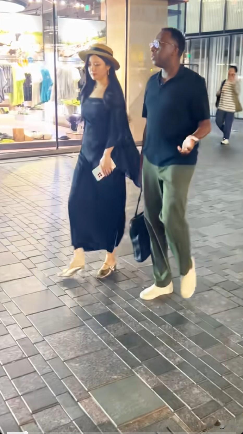 定居中国了吗？