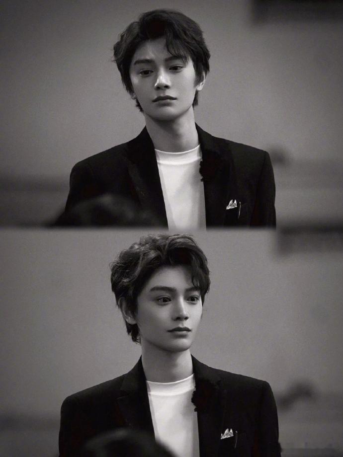 黄晓明说丁禹兮像十年前的自己黄晓明说丁禹兮像十年前的自己，别说，这股认真劲儿还真