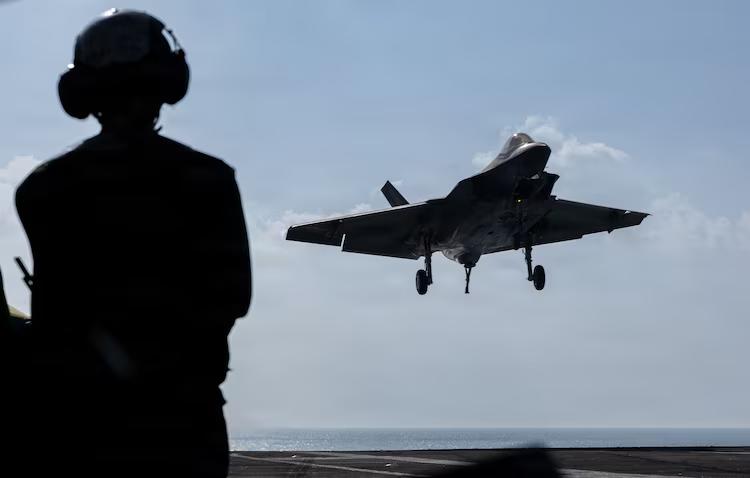 伊朗拒绝了美方所有要求，包括停止铀浓缩、转移等。双方均未宣布达成协议。伊朗外长表