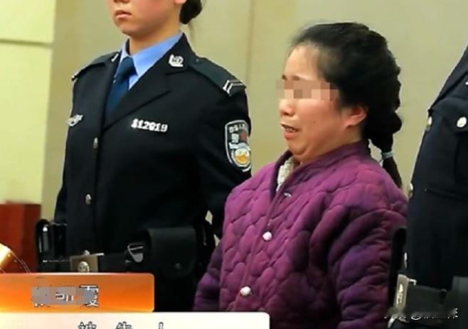 “这是恶魔！”北京，一男子在给儿子洗澡的时候发现，儿子的臀部竟满是针眼，男子遂赶