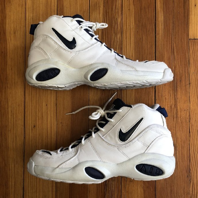 Ray Allen - Nike Air Thrill Flight 君子雷大学