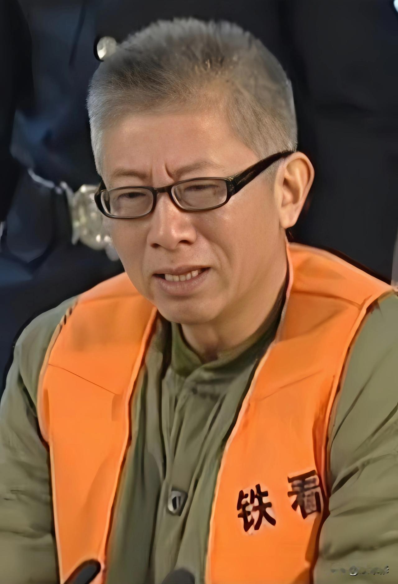 李铁全招了，5项贪腐事实让人惊掉下巴:

1.国足主教练不是凭实力坐上去的，而是