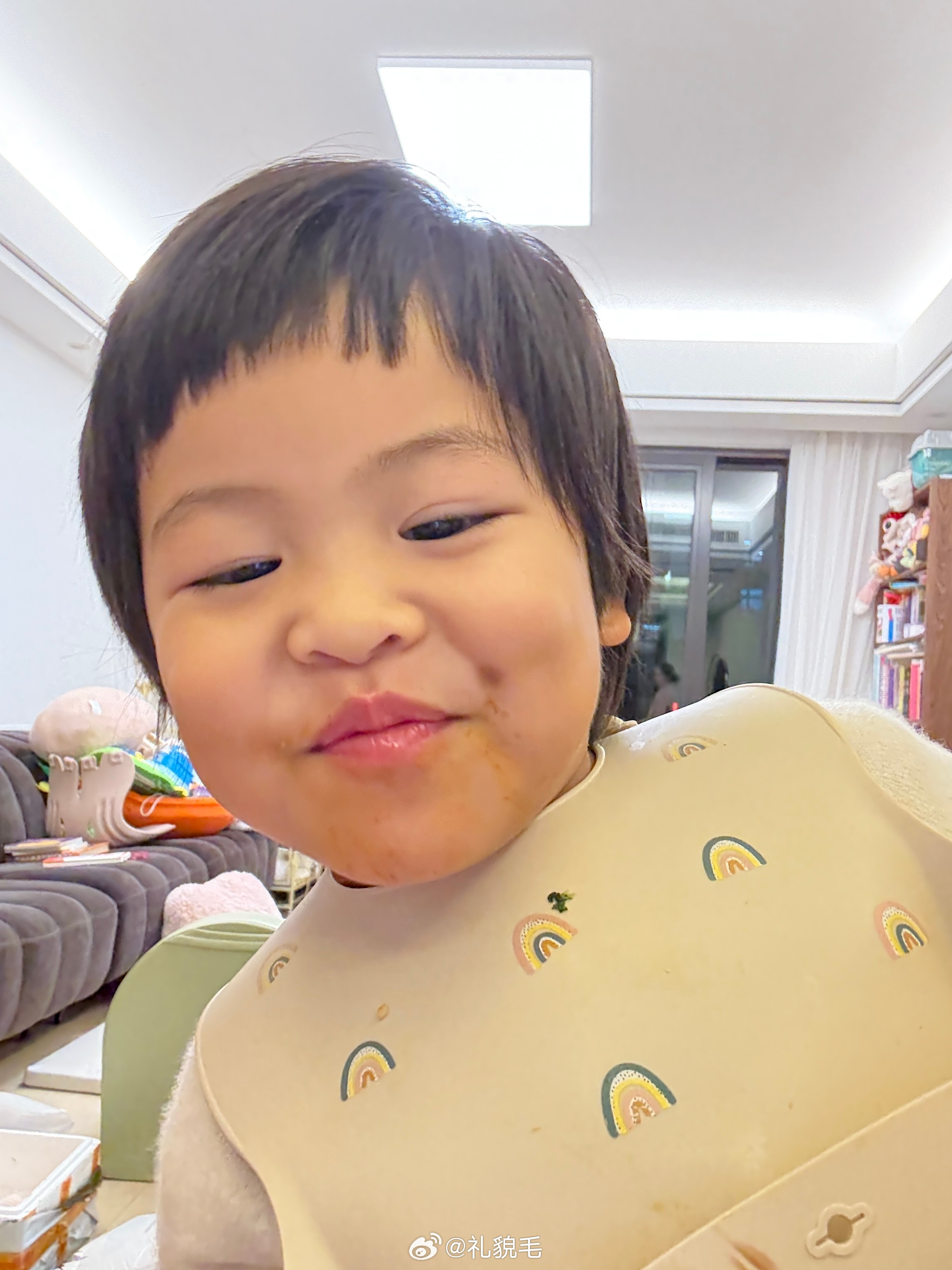 问旅蛙儿保约了没？旅蛙呆了一秒嘴硬说下午一直在带孩子没空打电话我瞬间臭脸说我不是