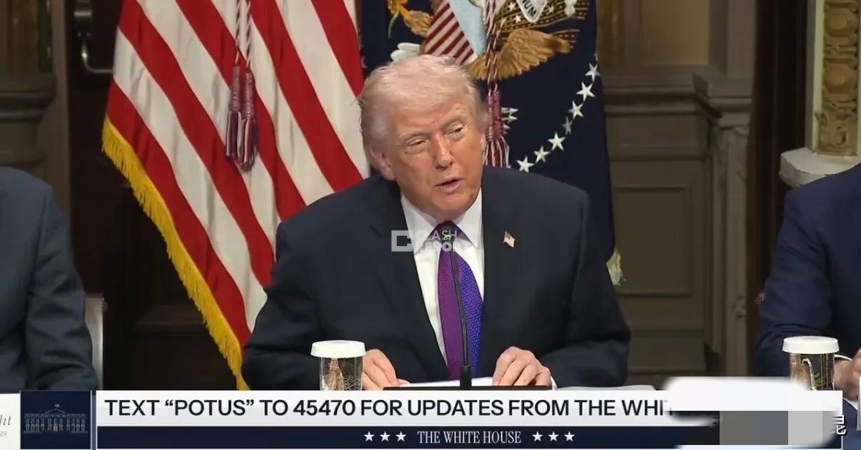 特朗普又在风电问题上重复谎言。特朗普今天说：“中国生产所有风力发电机；唯一的问题