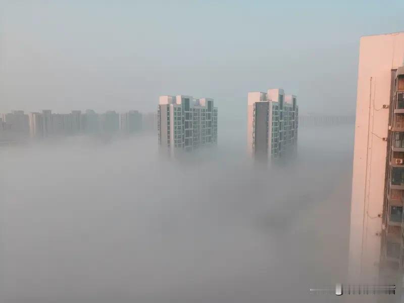 上联：雨下千条线，邀对下联雾罩一大片！