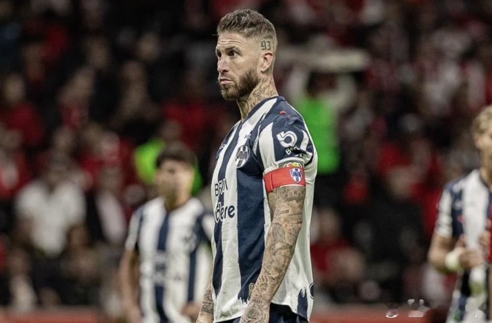 罗马诺:39岁的拉莫斯没有退役打算，他将寻找下家        据知名记者罗马诺