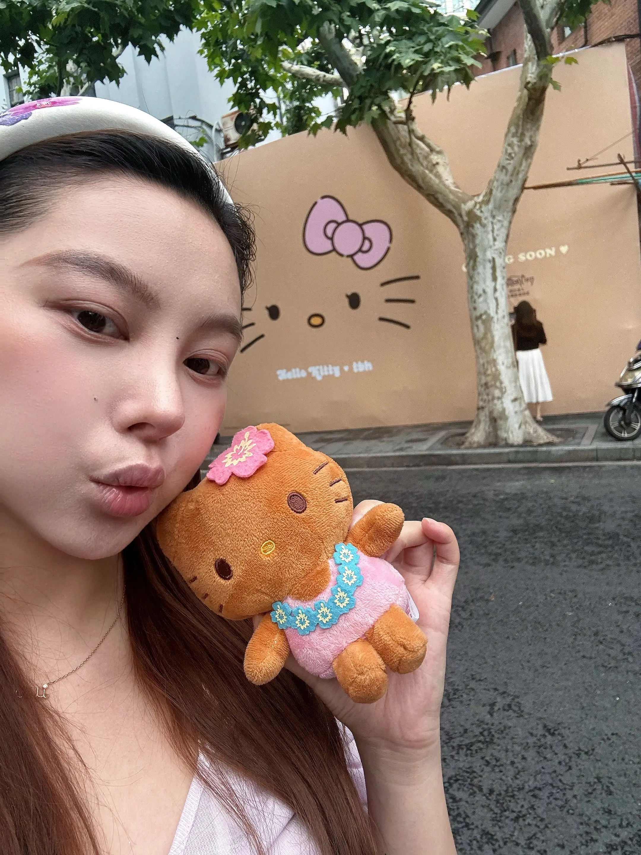 黑皮kitty 在我手上✌️