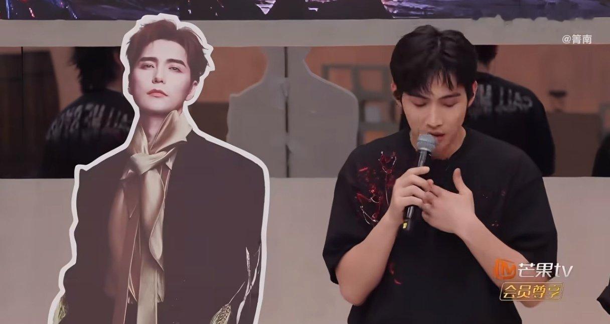 张彬彬披哥小考清唱天后披荆斩棘 三公小考这段清唱太绝了！阿云嘎因故缺席，张彬彬独