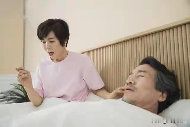 新婚6小时丈夫瘫痪，她坚守19年想做母亲被拒，结局看哭全网！
谁能想到，人生最幸