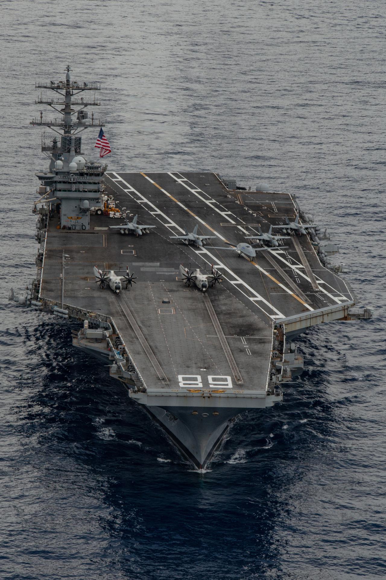 CVN-68尼米兹已经58岁高龄了，参加工作也已经51年了，早就到了退休养老的年