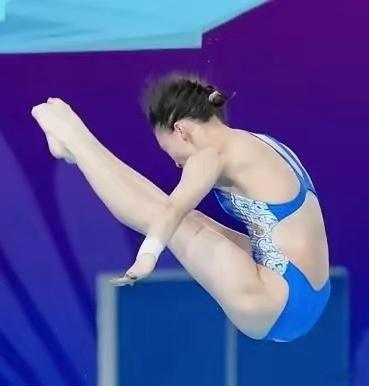 陈芋汐如今水平和状态确实超班，能在现场观赏他她的表演是一种享受……全红婵如此兴奋