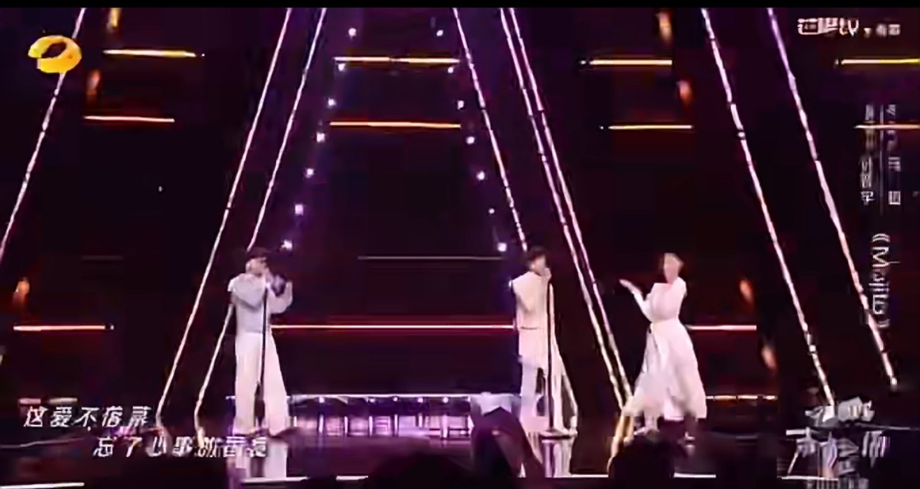 华晨宇：“啊呀，我这个死脑子快转啊！”那英：“花花终于说到了他喜欢的表达（舞台）