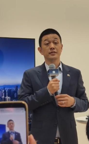 【】蔚来蔚来创始人、董事长兼CEO李斌今日在广州车展上表示，欢迎更多的汽车厂商以