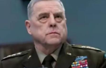 根本打不起来，德国军事专家表示：美国不是不敢打，而是现在的美国不能打，中美之间的