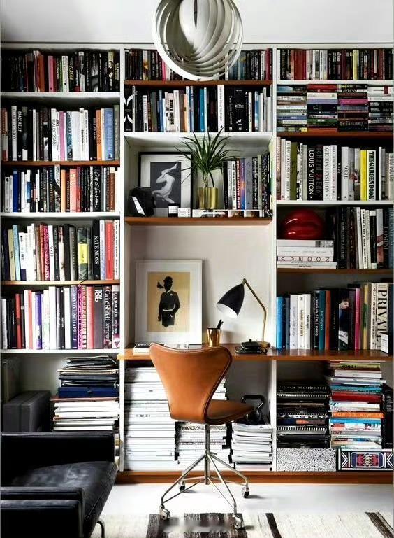 20本轻松治愈的书籍，赶走你的丧和烦恼1、《解忧杂货店》 东野圭吾“人们总是在不