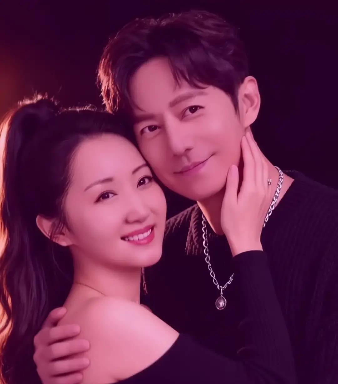 超过六成25岁都市女性，正在批量生产“爱情幻觉”。
何炅三年前扶了杨钰莹一把，至