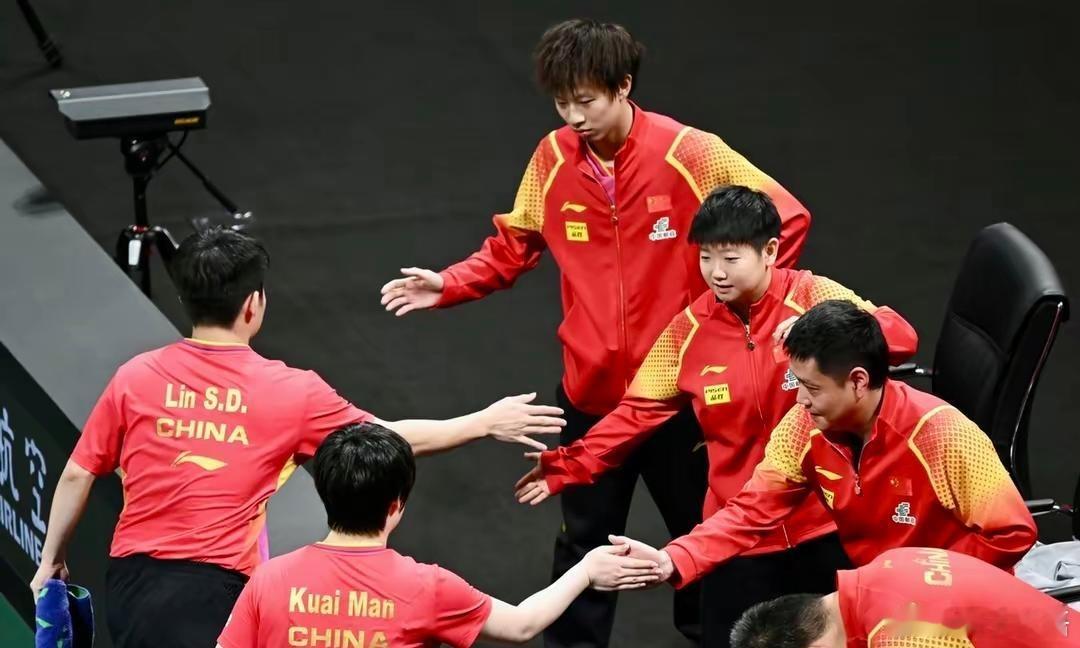 狂胜！国乒8:0法国，5个事实不得不承认1、莎头组合连续出战3场，这不光是对球迷