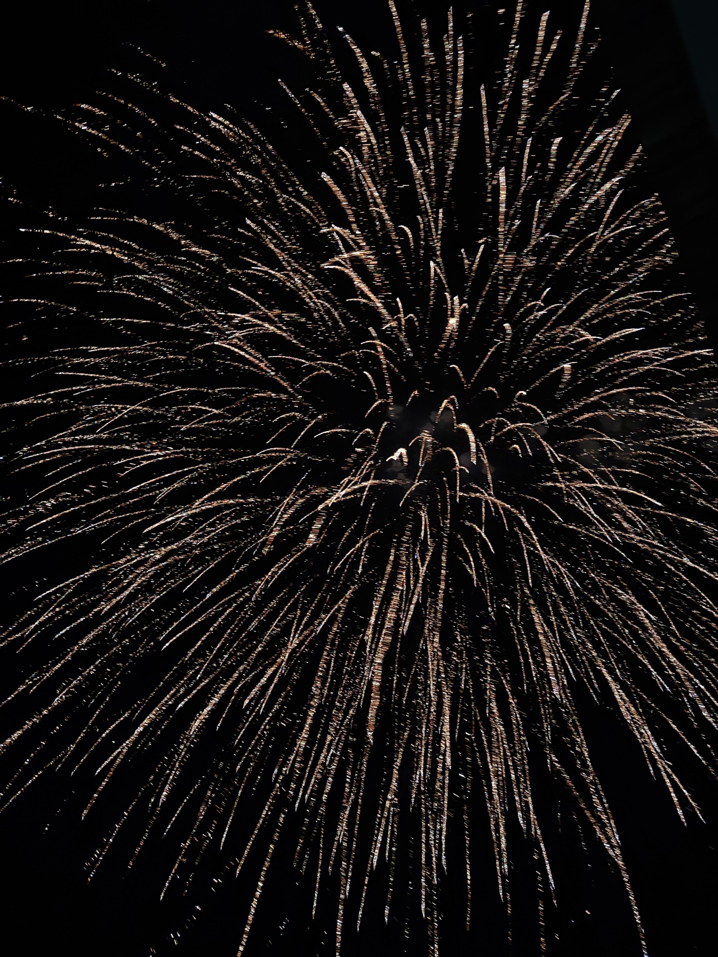 期待跨年距离2026年还有25天，新的一年我要更幸福 