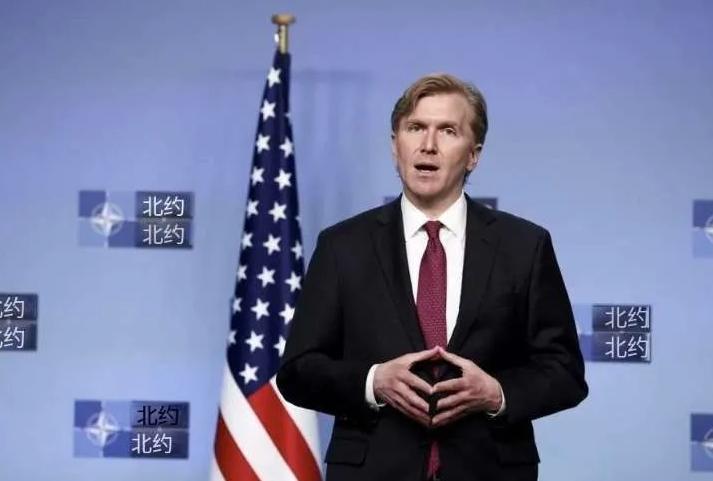 来自美国媒体8月6日消息说，战争部副部长科尔比数月来一直谋求访华，希望在国防大学