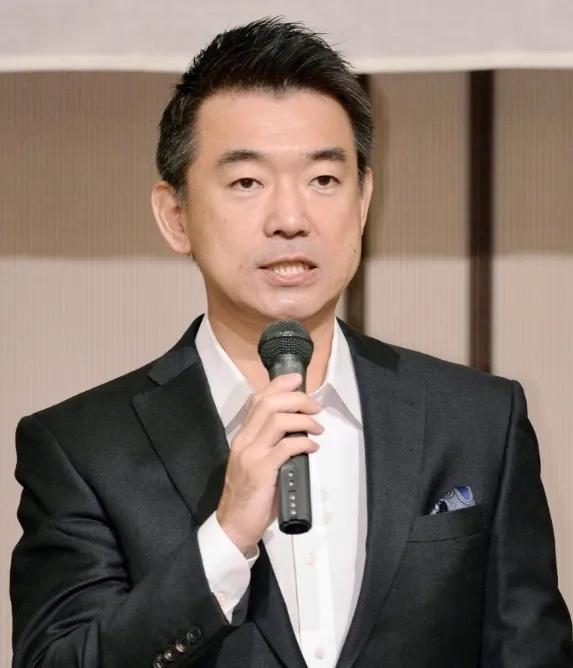 “面对中国的军演，日本只有一个办法！”
12月29日，日本“毒舌”桥下彻再次口出