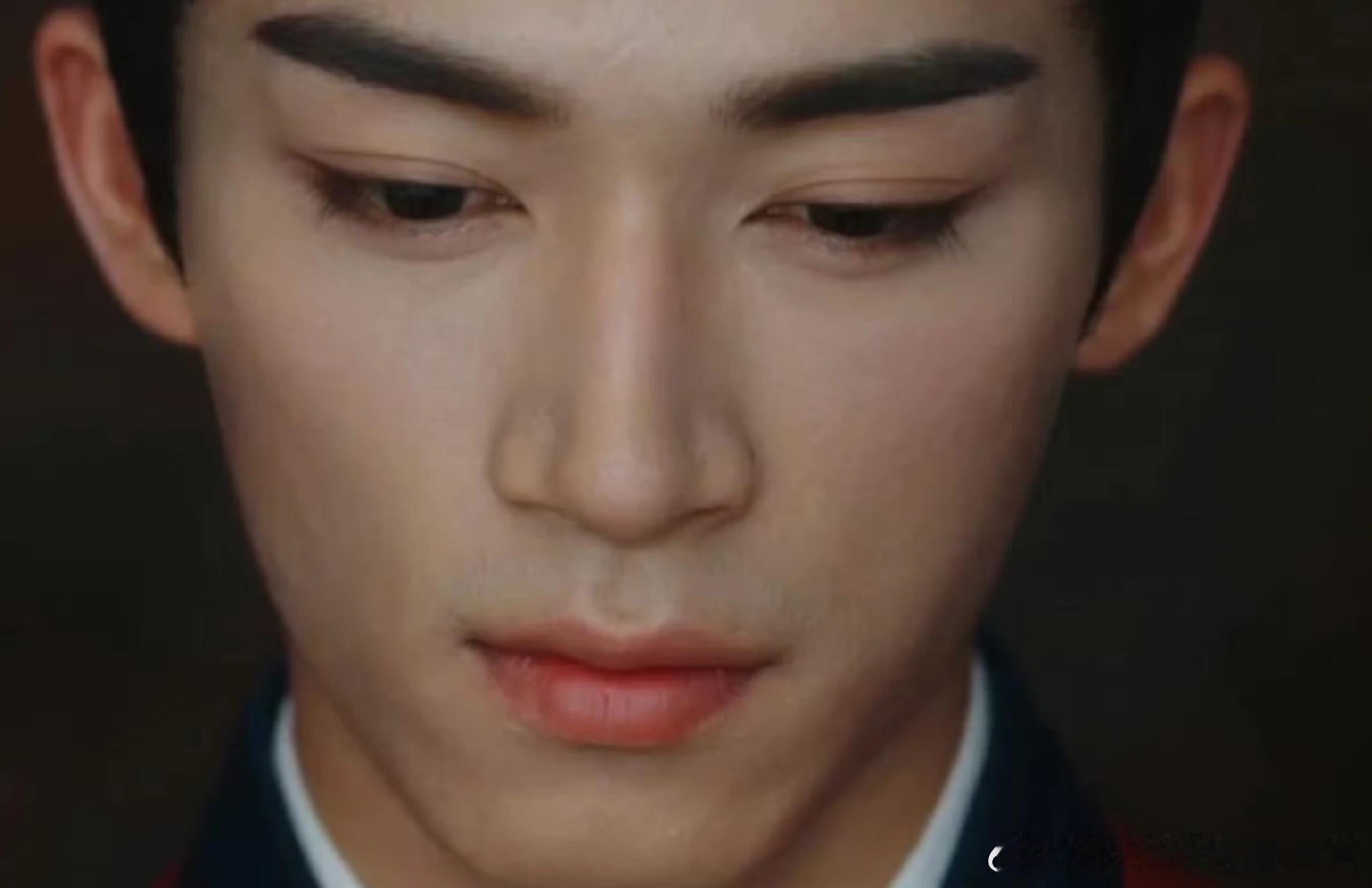 #王星越 眼线哥#小孩哥你眼线拉的比女生还长[笑cry][笑cry]薛芳菲的一句