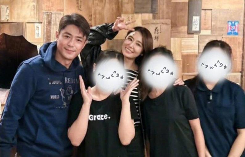 林心如提前为霍建华庆生霍建华林心如 冻龄夫妇 有网友晒出和霍建华林心如的合照，透