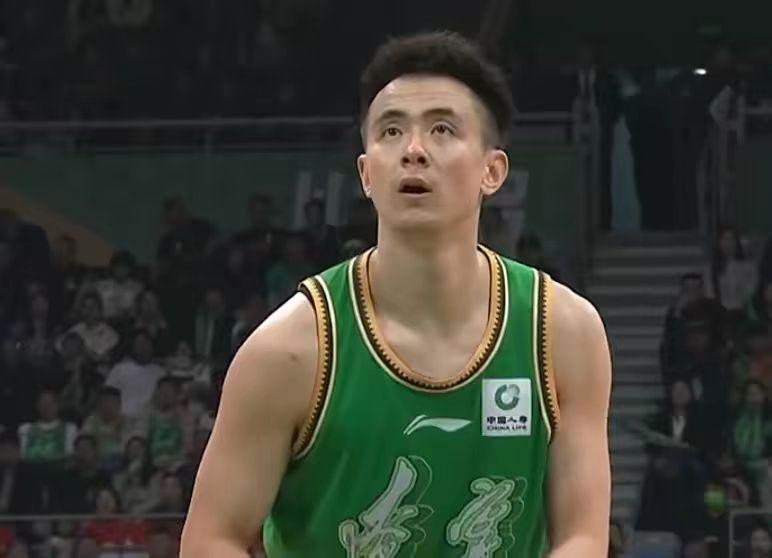 霸榜！前6位都是辽篮球员！CBA第一阶段场均正负值前10名：
第1名、辽宁本钢男