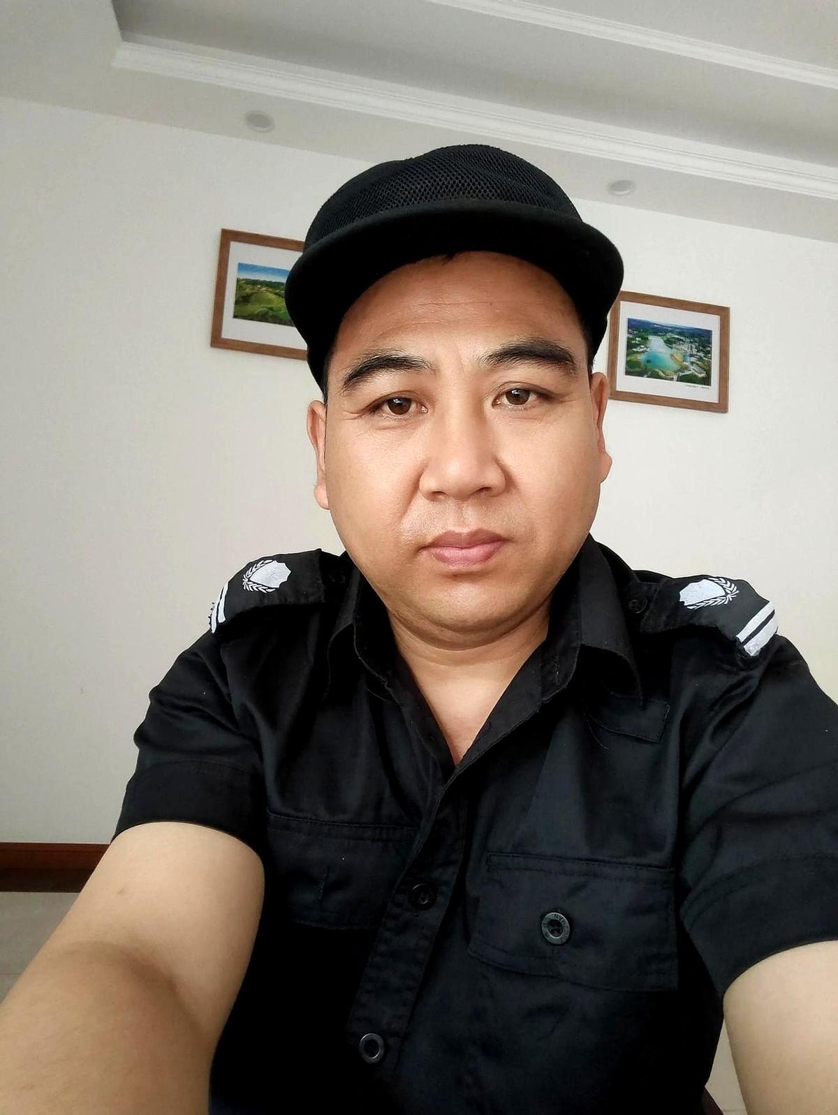 五十多岁后才知道，保安这行也干不长久。

以前总以为干保安是男人们终点，年龄大了